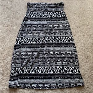 *Final Price* black/white print soft stretch skirt